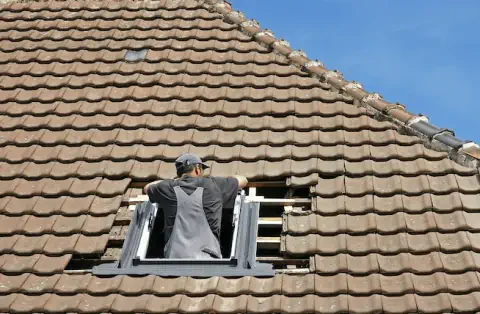 Pose de velux - Saint-Aubin-des-Coudrais
